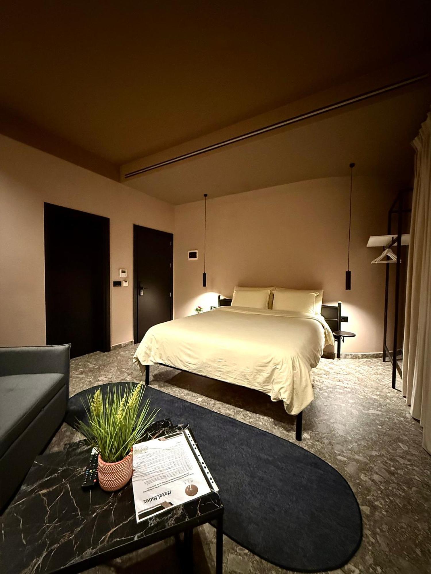 Rex Hotel Boutique تيرانا المظهر الخارجي الصورة