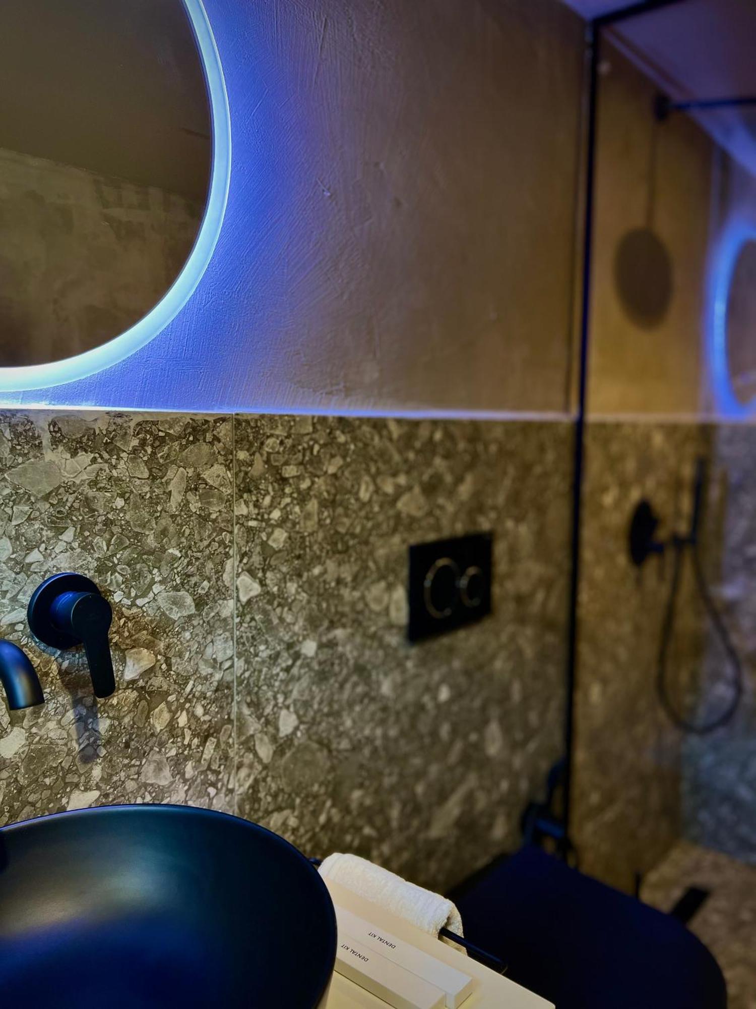Rex Hotel Boutique تيرانا المظهر الخارجي الصورة