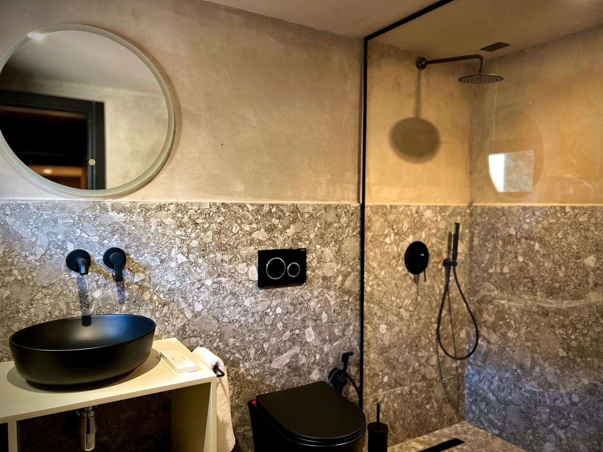 Rex Hotel Boutique تيرانا المظهر الخارجي الصورة
