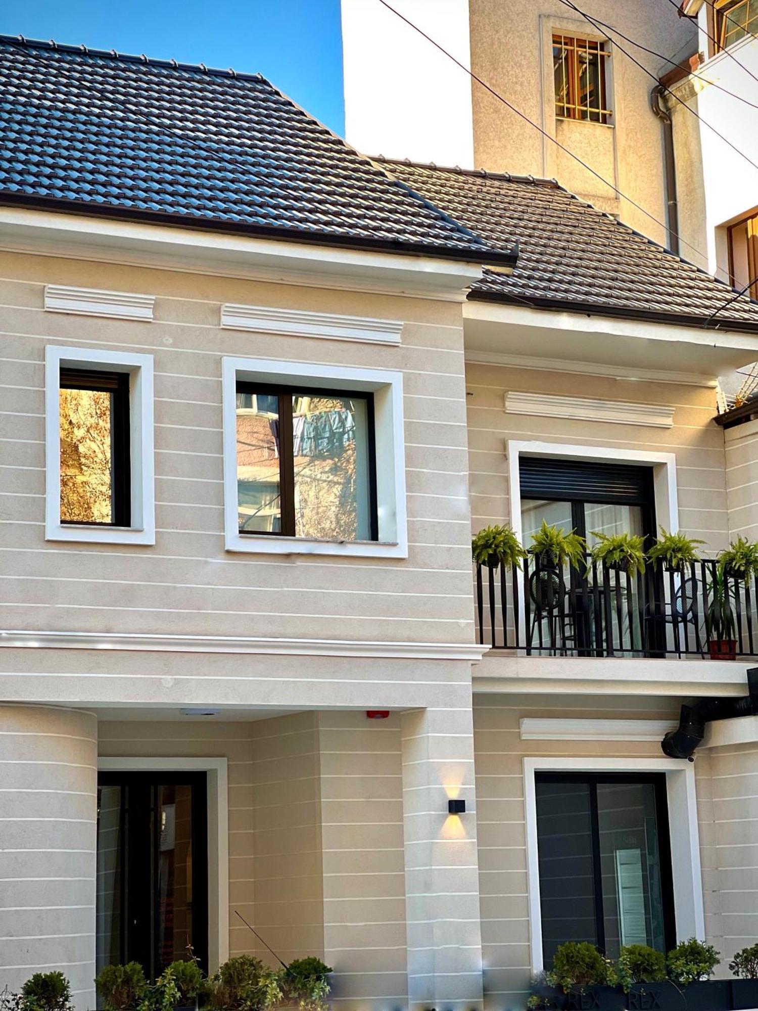 Rex Hotel Boutique تيرانا المظهر الخارجي الصورة