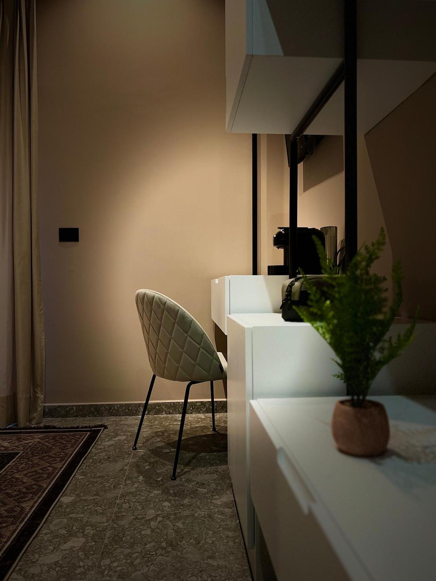 Rex Hotel Boutique تيرانا المظهر الخارجي الصورة