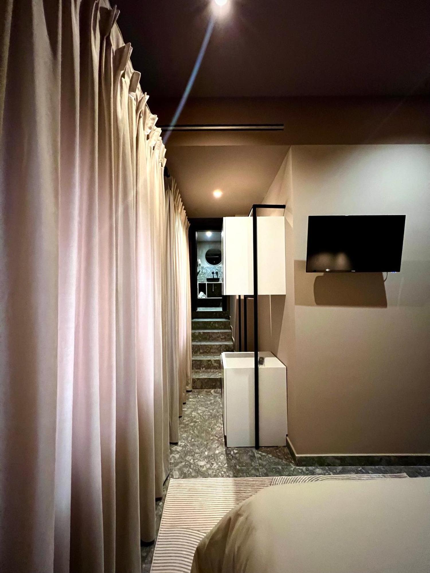 Rex Hotel Boutique تيرانا المظهر الخارجي الصورة